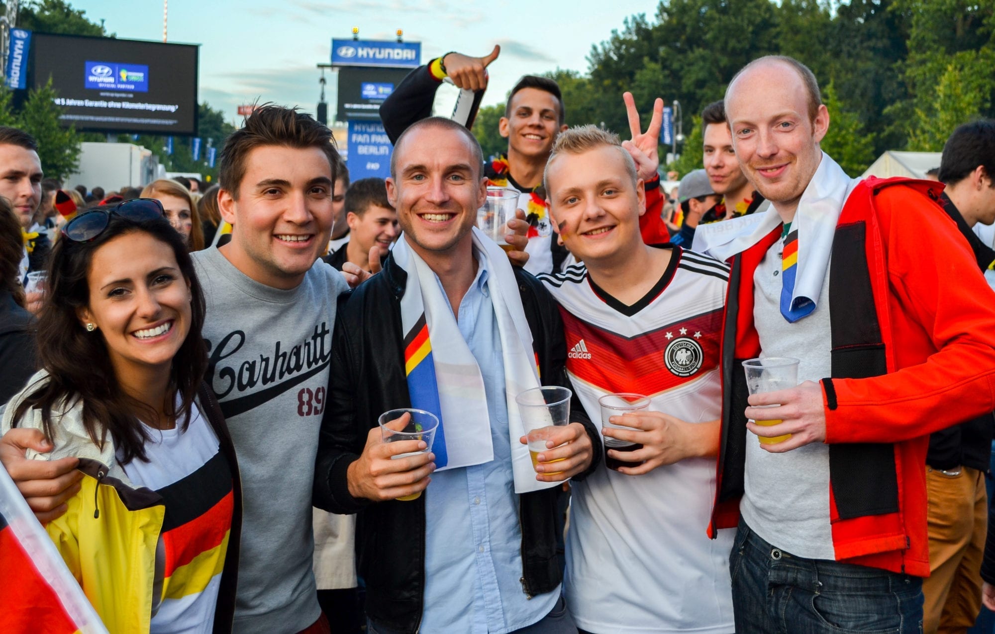 The Best Public Viewing Spots in Düsseldorf | WORLD CUP ⚽️