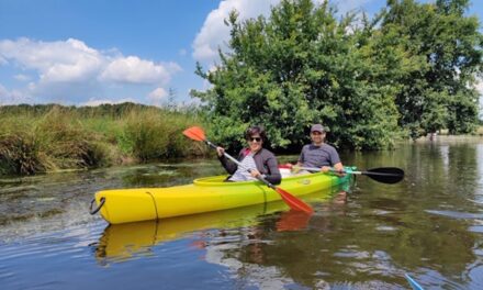 DAY TRIP: Spend an Amazing Day Canoing & Kayaking on the Niers River