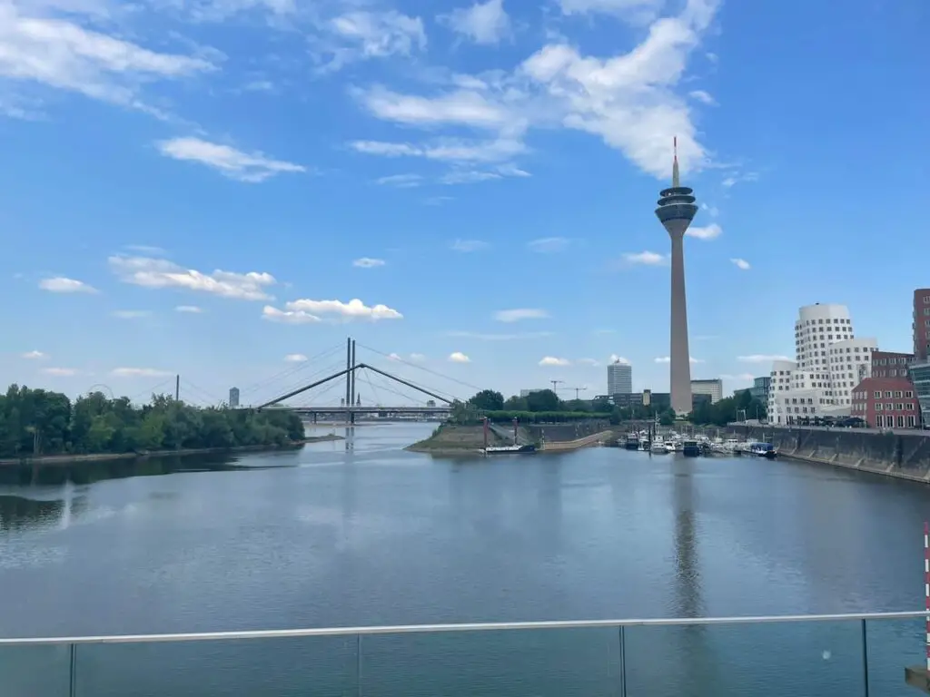 Ultimate Bike Route to See the Best of Düsseldorf